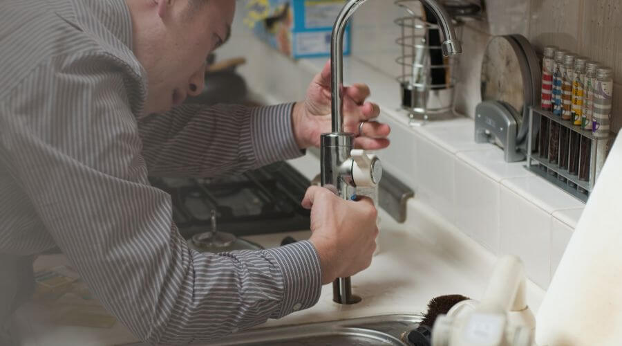 Professional sink repair in Vardaman, MS